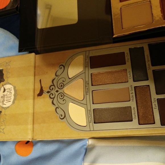 Pretty vulgar palette - Picture 2 of 2